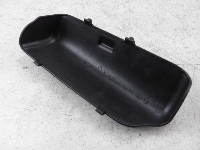 photo de TOOL KIT STRAP PIAGGIO MP3 LT 300 (2010 - 2016)