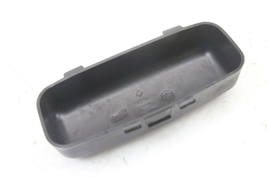 photo de TOOL KIT STRAP PIAGGIO XEVO - X EVO 125 (2007 - 2016) - Alternative perspective