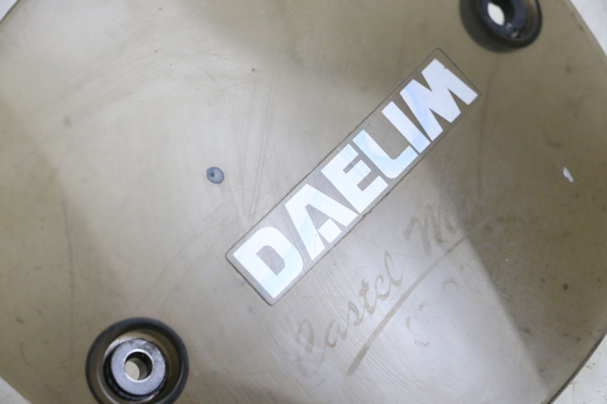 photo de WINDSHIELD DAELIM A-FOUR 2T 50 (2005 - 2012)