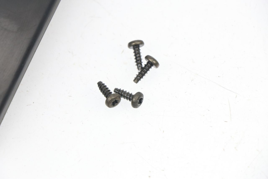 photo de WINDSHIELD PEUGEOT KISBEE 4T 50 (2010 - 2017)