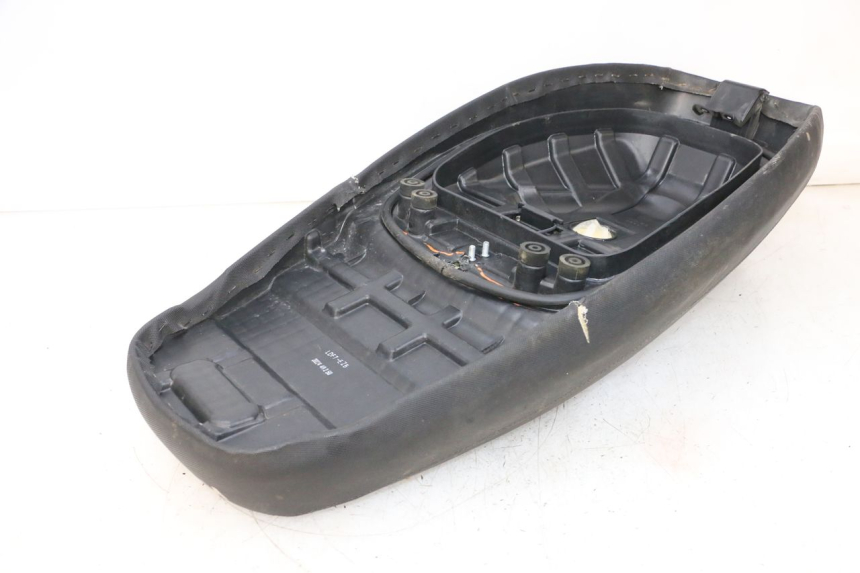 photo de SEAT KYMCO AGILITY 4T 50 (2018 - 2022) - Surface and material condition