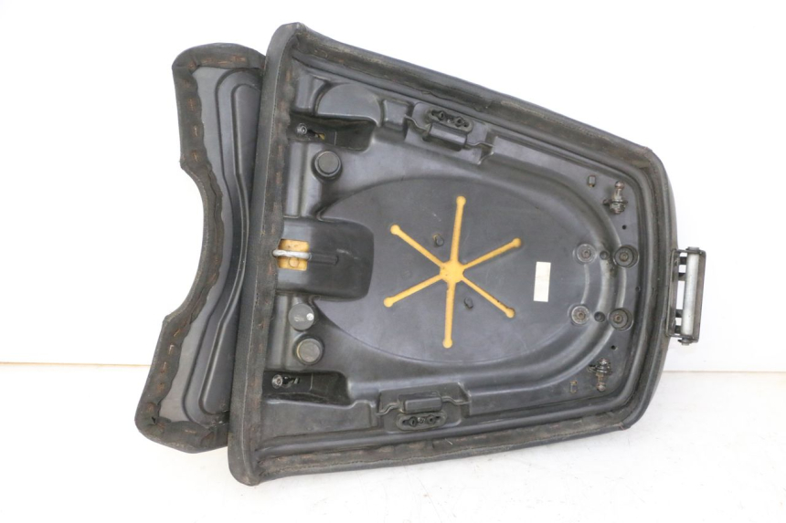 photo de REAR SEAT QUADRO 4 4D 350 (2015 - 2018)