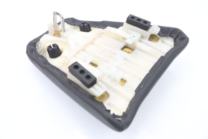 photo de REAR SEAT HONDA CBF 125 (2009 - 2015)