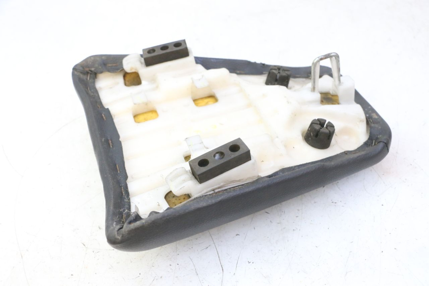 photo de REAR SEAT HONDA CBF 125 (2009 - 2015)