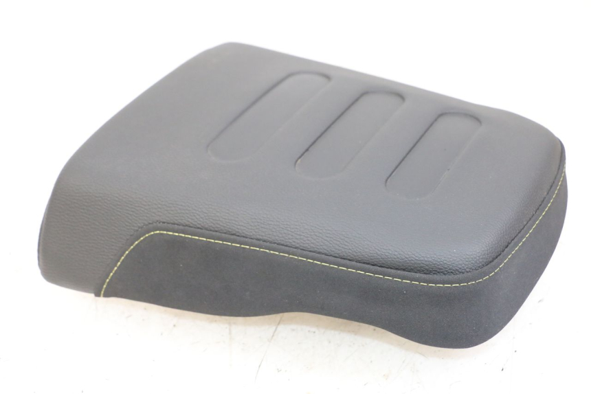 photo de REAR SEAT HUSQVARNA SVARTPILEN 401 (2018 - 2023)