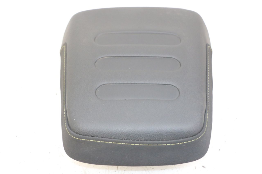 photo de REAR SEAT HUSQVARNA SVARTPILEN 401 (2018 - 2023)