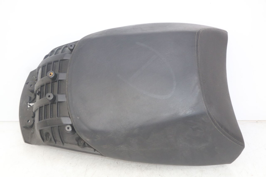 photo de REAR SEAT PEUGEOT SATELIS 125 (2010 - 2012)