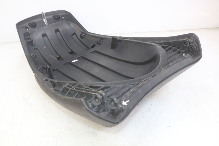 photo de REAR SEAT PEUGEOT SATELIS 125 (2010 - 2012)