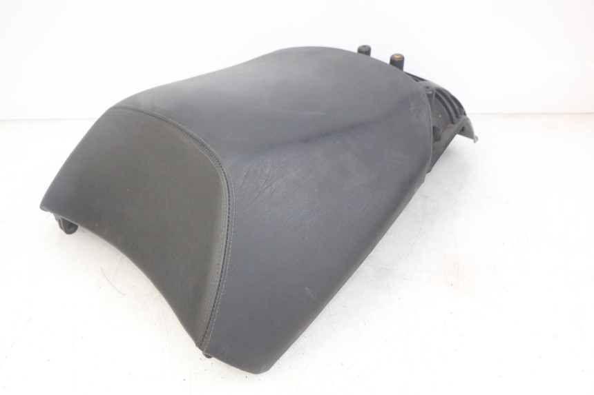 photo de REAR SEAT PEUGEOT SATELIS 125 (2010 - 2012)