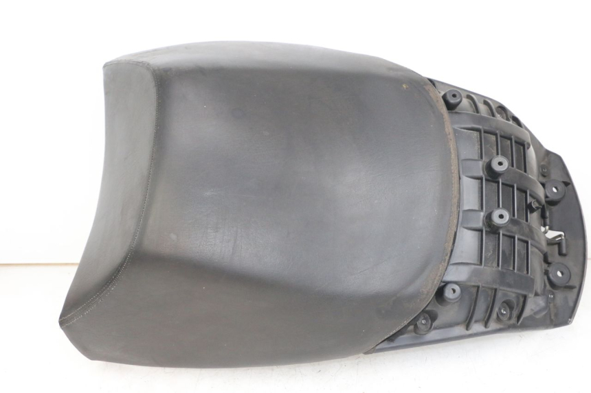 photo de REAR SEAT PEUGEOT SATELIS 125 (2010 - 2012)