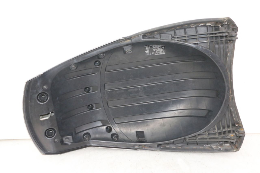 photo de REAR SEAT PEUGEOT SATELIS 125 (2010 - 2012)