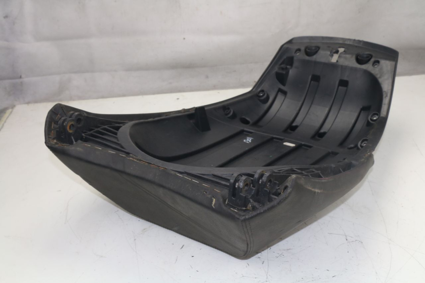 photo de REAR SEAT PEUGEOT SATELIS 125 (2010 - 2012)