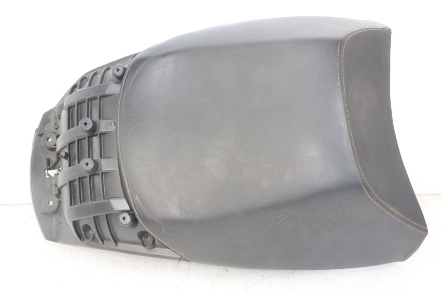 photo de REAR SEAT PEUGEOT SATELIS COMPRESSOR K15 125 (2006 - 2009)
