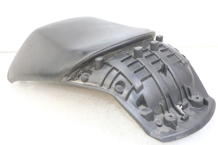 photo de REAR SEAT PEUGEOT SATELIS COMPRESSOR K15 125 (2006 - 2009)