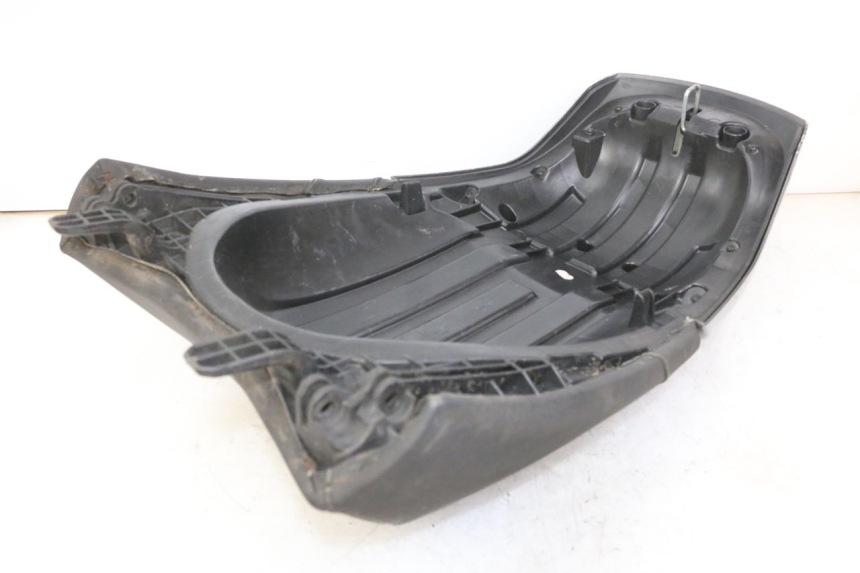 photo de REAR SEAT PEUGEOT SATELIS 125 (2013 - 2018)