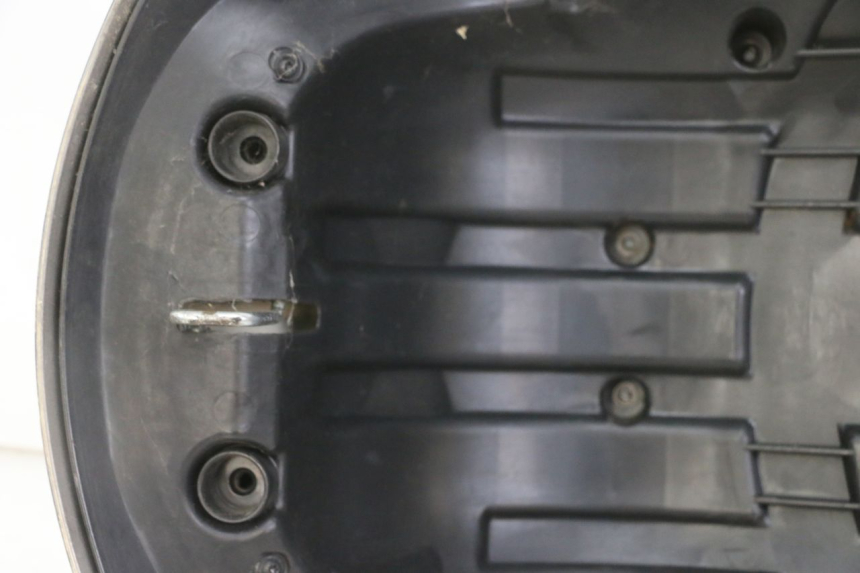 photo de REAR SEAT PEUGEOT SATELIS 125 (2013 - 2018)