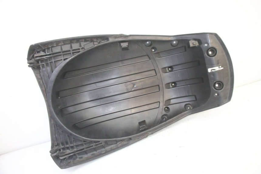 photo de REAR SEAT PEUGEOT SATELIS 250 (2006 - 2012)