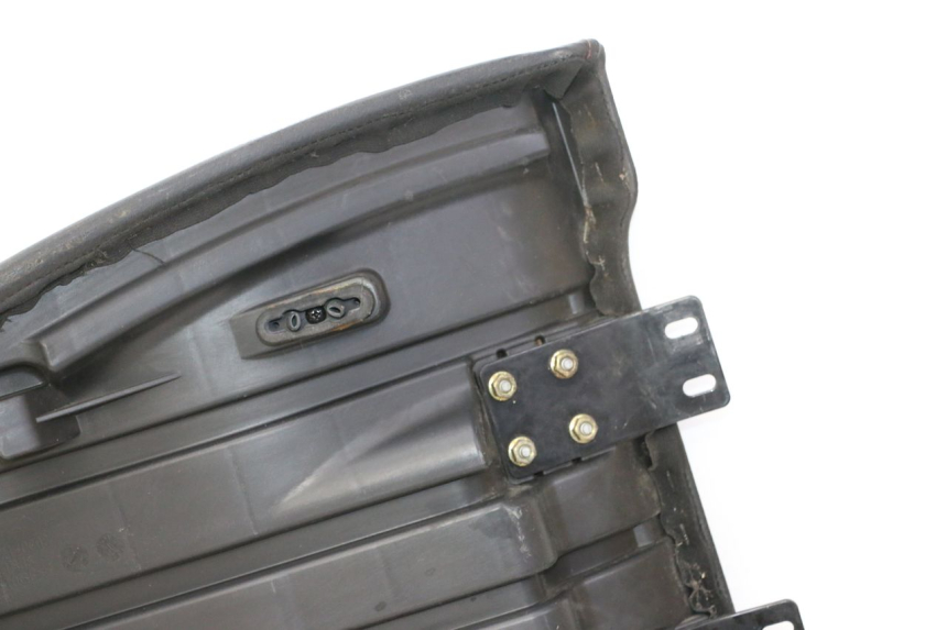 photo de FRONT SEAT QUADRO 4 4D 350 (2015 - 2018)