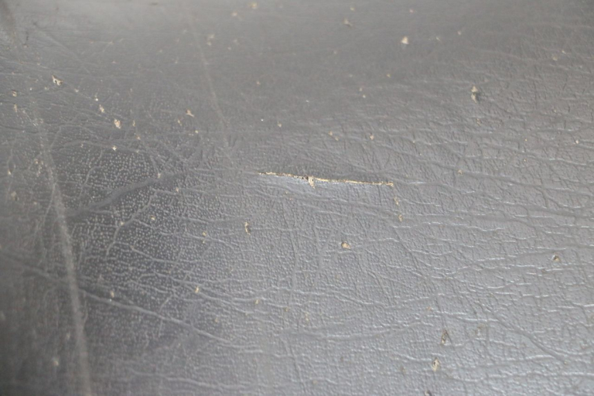 photo de FRONT SEAT KAWASAKI GPX R WARBIRD 600 (1988 - 1993) - Distinctive features