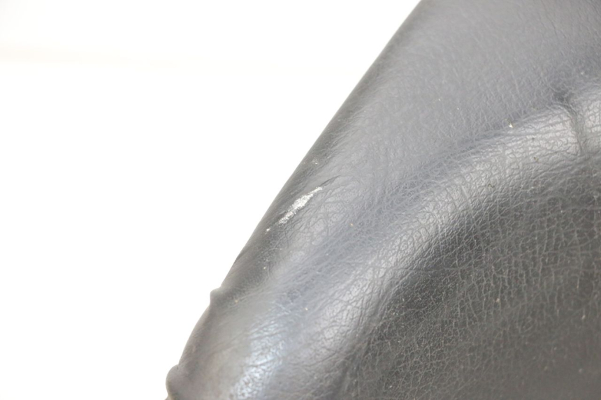 photo de FRONT SEAT KAWASAKI GPX R WARBIRD 600 (1988 - 1993) - Fixing points details