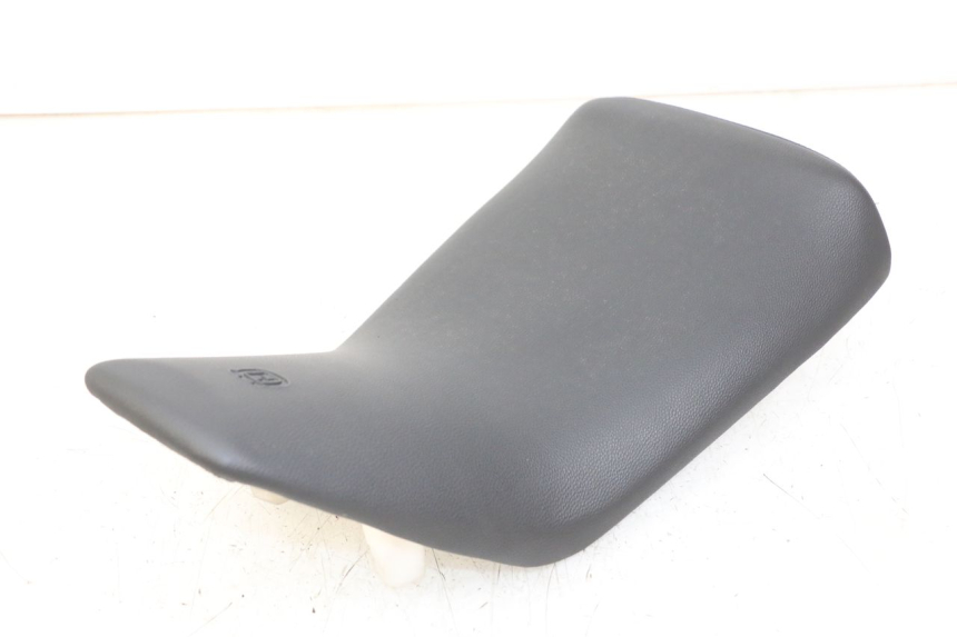 photo de FRONT SEAT HUSQVARNA SVARTPILEN 401 (2018 - 2023)