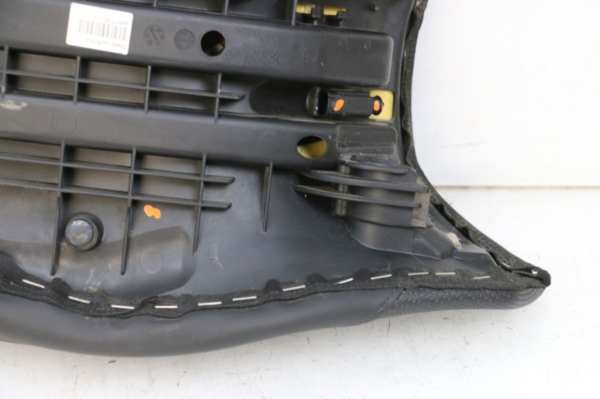 photo de FRONT SEAT BMW R GS 1250 (2021 - 2024) - Detailed visual inspection