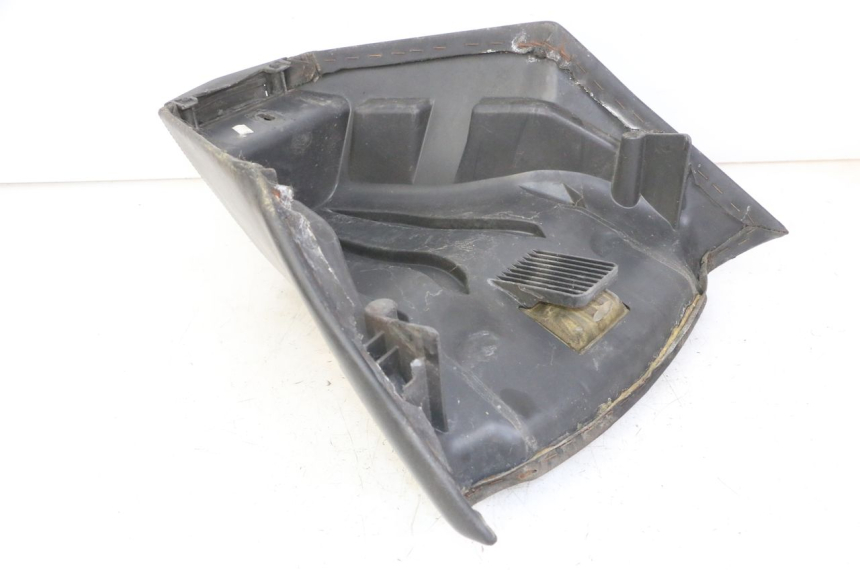 photo de FRONT SEAT PEUGEOT SATELIS COMPRESSOR K15 125 (2006 - 2009)