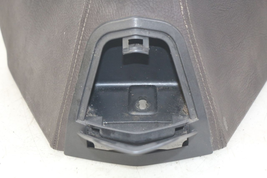 photo de FRONT SEAT PEUGEOT SATELIS 125 (2010 - 2012)