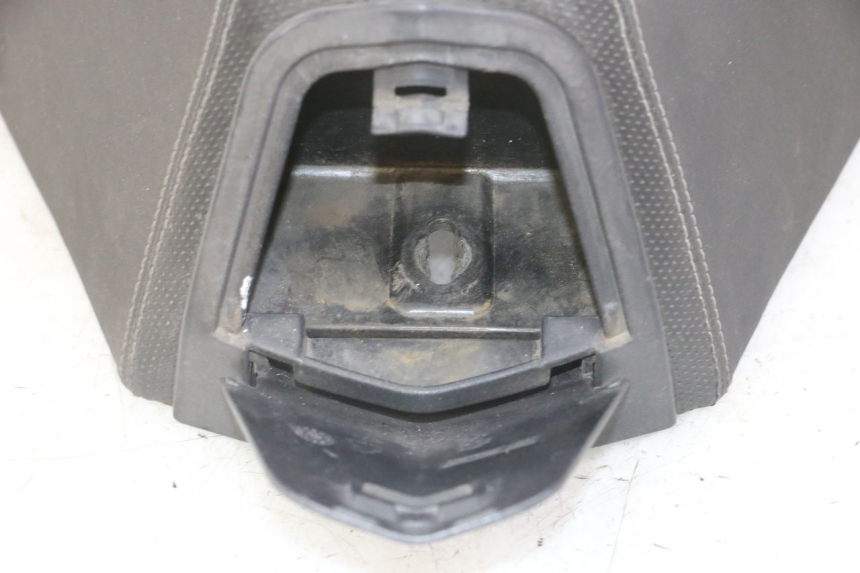 photo de FRONT SEAT PEUGEOT SATELIS 125 (2013 - 2018)