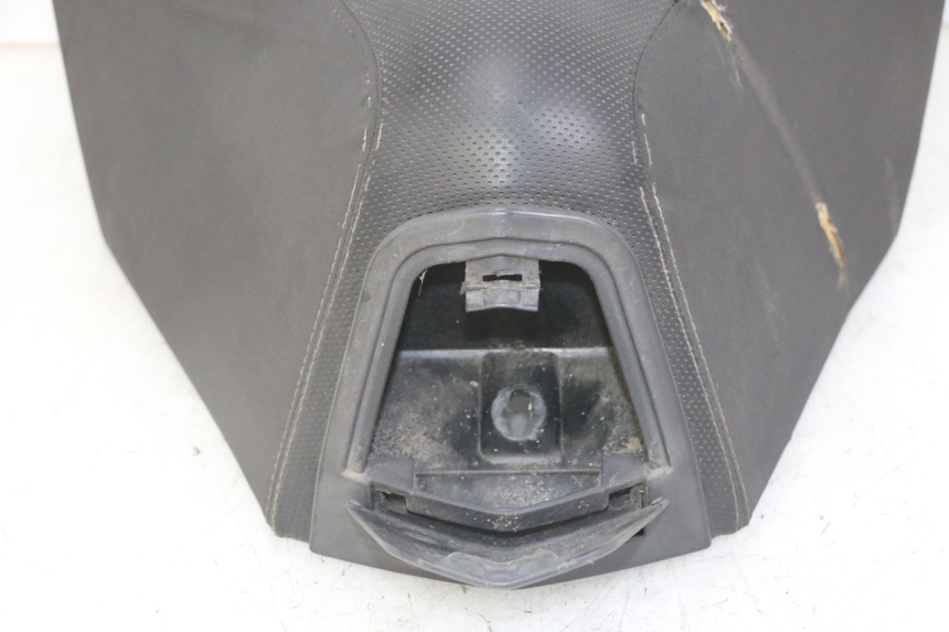 photo de FRONT SEAT PEUGEOT SATELIS 125 (2013 - 2018)