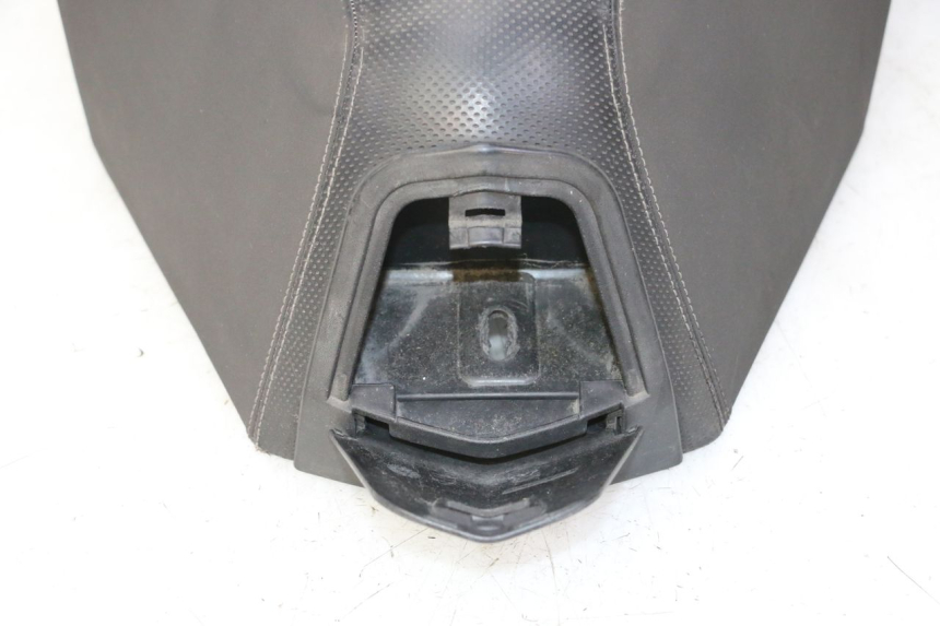 photo de FRONT SEAT PEUGEOT SATELIS 125 (2010 - 2012)