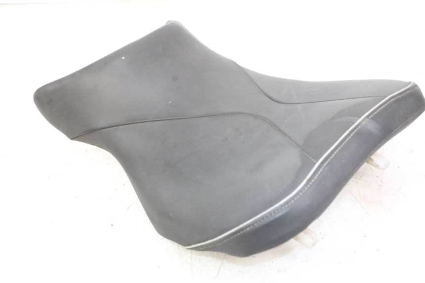 photo de FRONT SEAT SUZUKI GSR 750 (2011 - 2017)