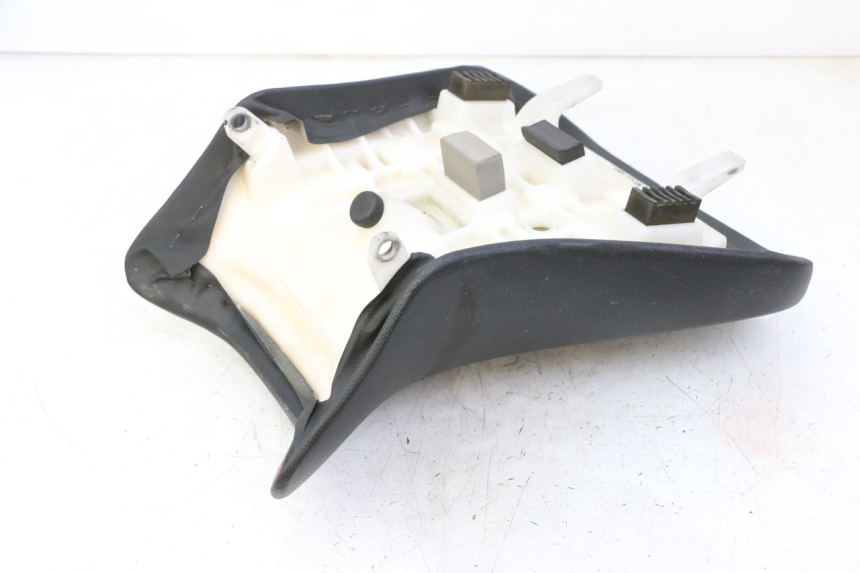 photo de FRONT SEAT SUZUKI SV S 650 (2003 - 2009)