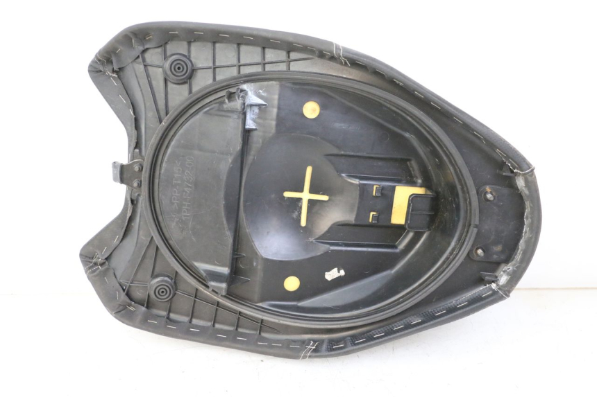 photo de FRONT SEAT YAMAHA AEROX NAKED 2T 50 (2013 - 2017)