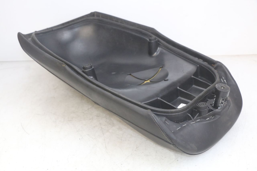 photo de FRONT SEAT YAMAHA YP MAJESTY 125 (2007 - 2010)