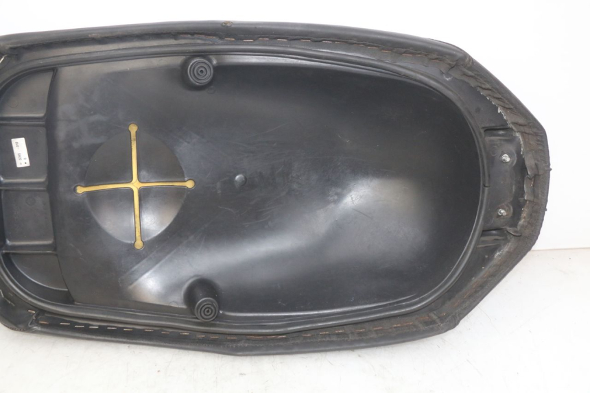 photo de FRONT SEAT YAMAHA YP MAJESTY 125 (2007 - 2010)