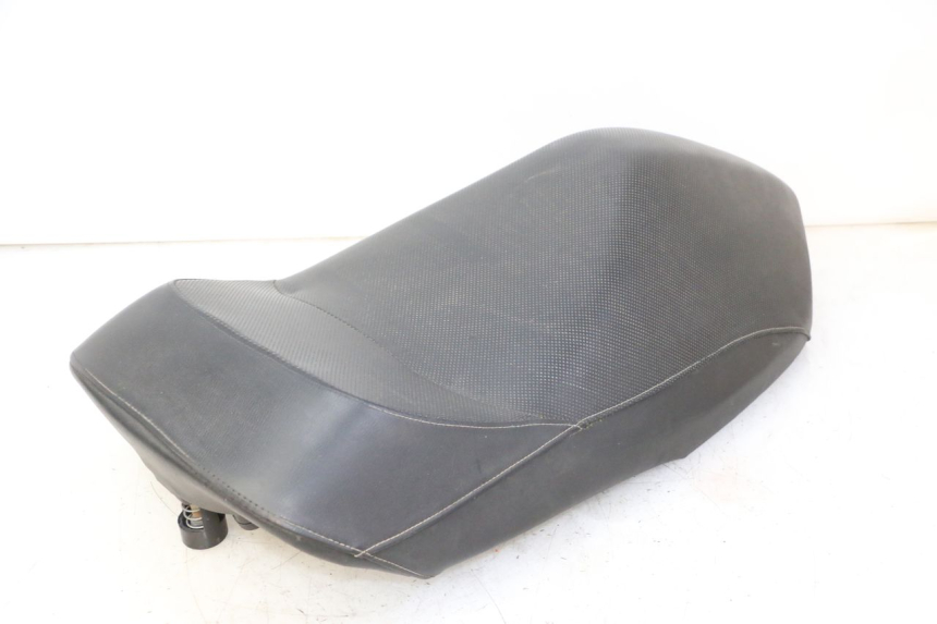 photo de FRONT SEAT YAMAHA YP MAJESTY 125 (2007 - 2010)