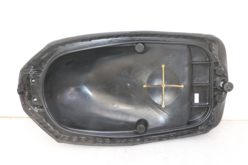 photo de FRONT SEAT YAMAHA YP MAJESTY 125 (2007 - 2010)