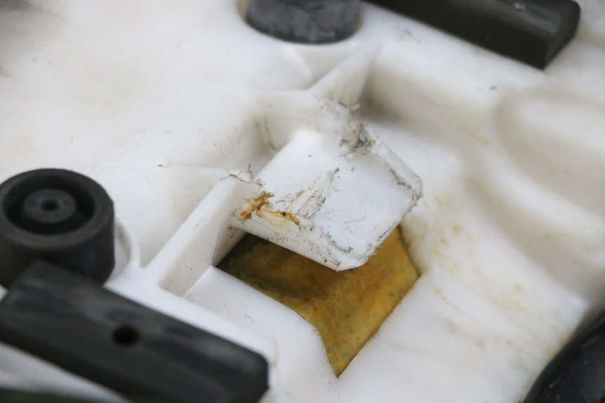 photo de SEAT YAMAHA FZ6 N FAZER 600 (2004 - 2006)