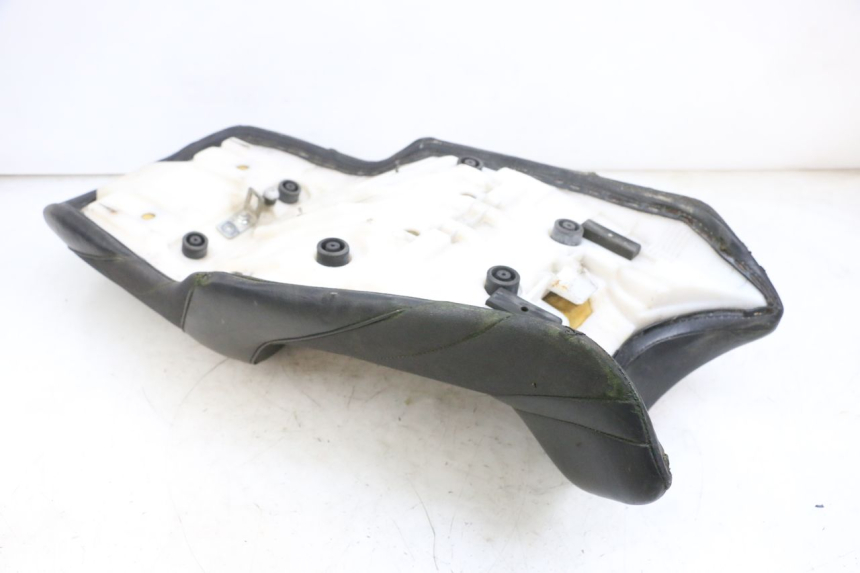 photo de SEAT YAMAHA FZ6 N FAZER 600 (2004 - 2006)