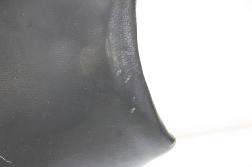 photo de Saddle HYOSUNG GF 125 (2001 - 2005)