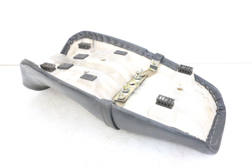 photo de Saddle HYOSUNG GF 125 (2001 - 2005)