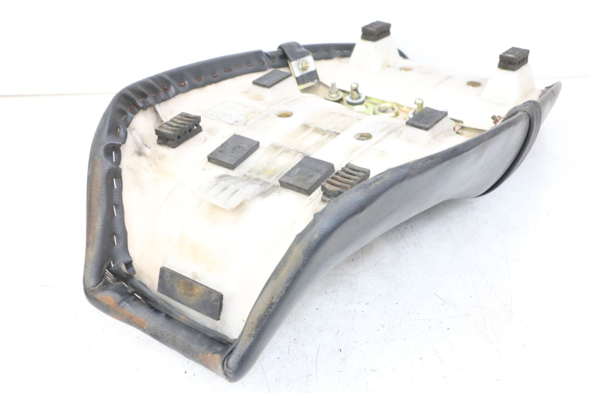 photo de Saddle HYOSUNG GF 125 (2001 - 2005)