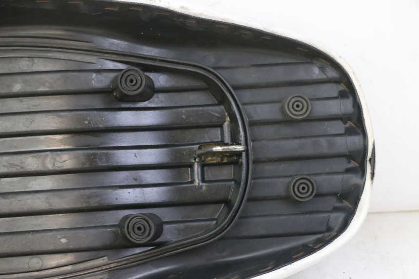 photo de SEAT MBK BOOSTER SPIRIT NAKED 50 (2004 - 2017)