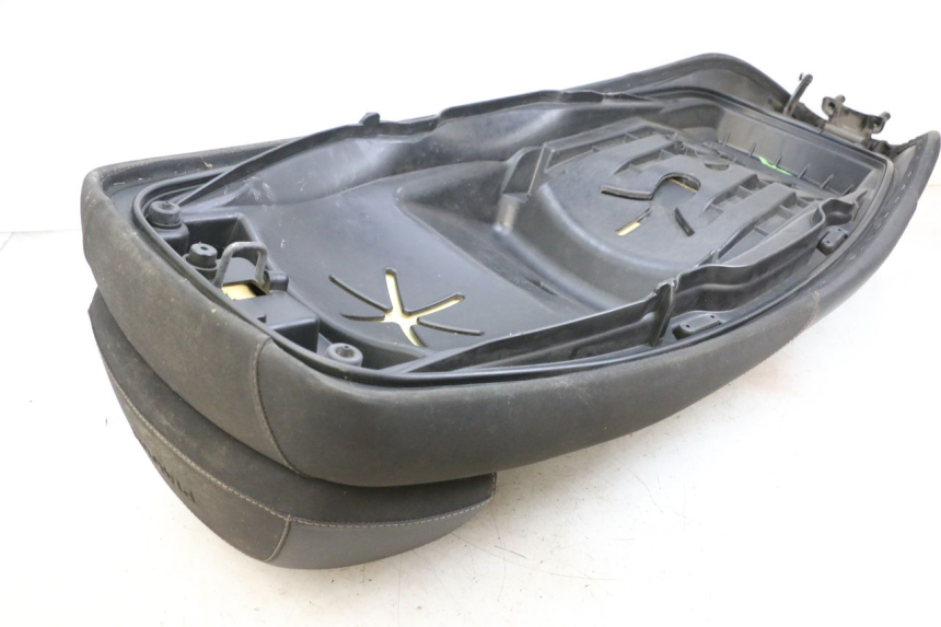 photo de SEAT PIAGGIO MP3 HPE 350 (2018 - 2020) - Surface and material condition