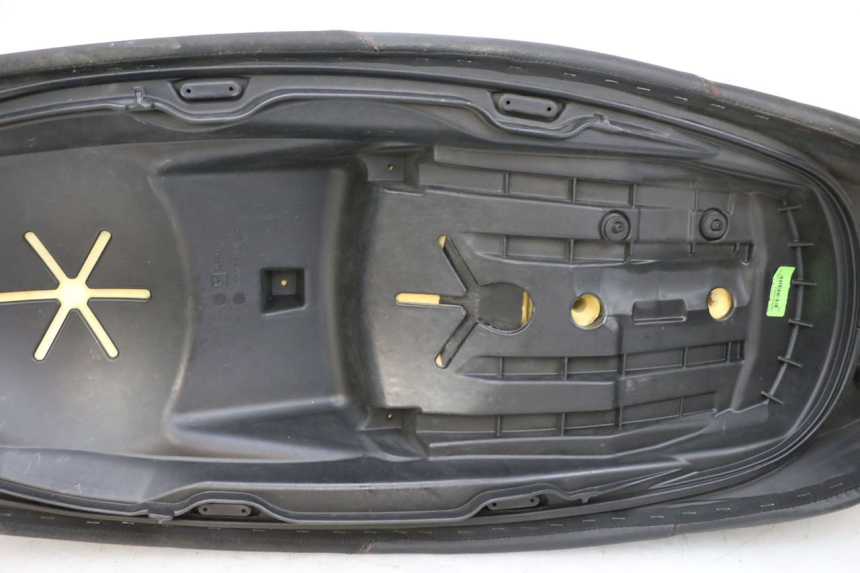 photo de SEAT PIAGGIO MP3 HPE 350 (2018 - 2020) - Markings and original references