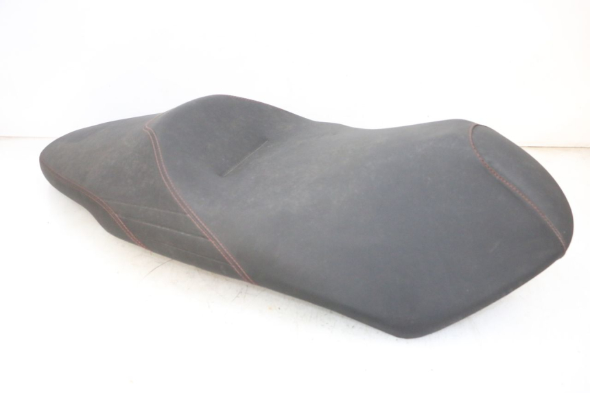 photo de SEAT PIAGGIO MP3 HPE 300 (2019 - 2026) - Detailed visual inspection