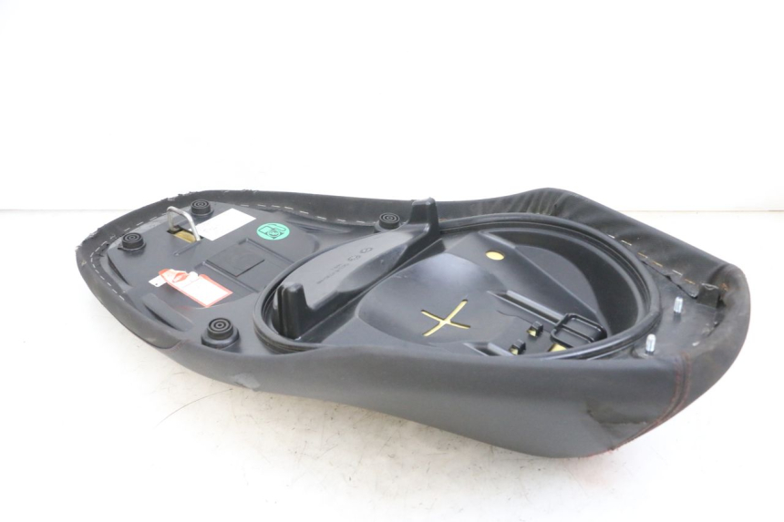 photo de SEAT YAMAHA NEOS NEO'S 4T 50 (2008 - 2016) - Surface and material condition