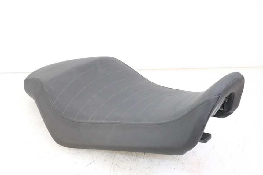 photo de SEAT ROYAL ENFIELD SCRAM 411 (2022 - 2024)