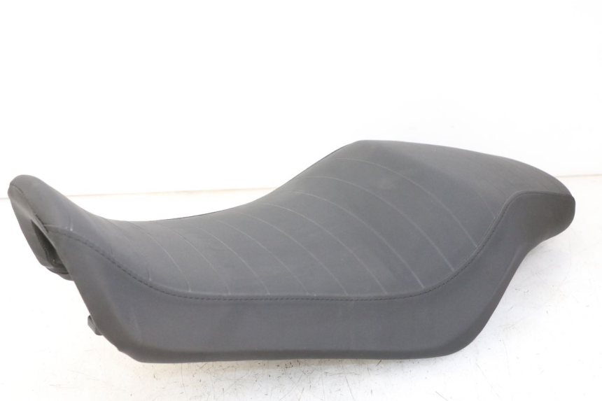 photo de SEAT ROYAL ENFIELD SCRAM 411 (2022 - 2024)